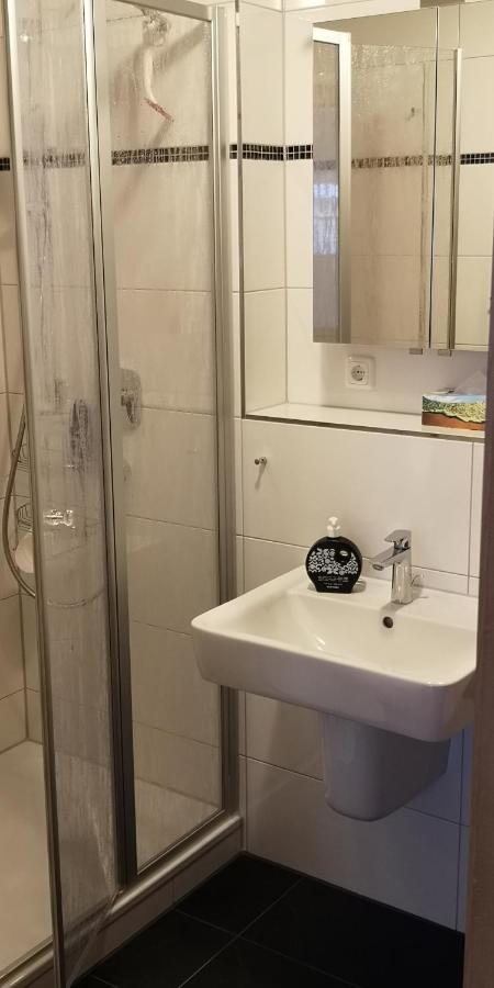 Zentrale Und Strandnahe Ferienwohnung In Kuehlungsborn Ost Экстерьер фото